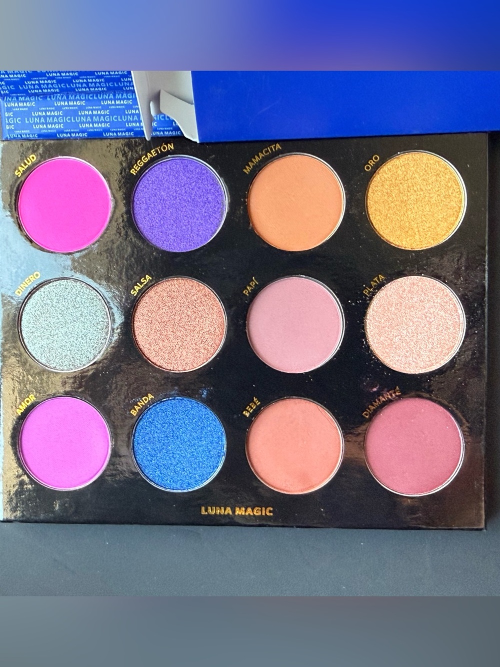 Luna Magic UNO Eyeshadow Palette — Bold Blue